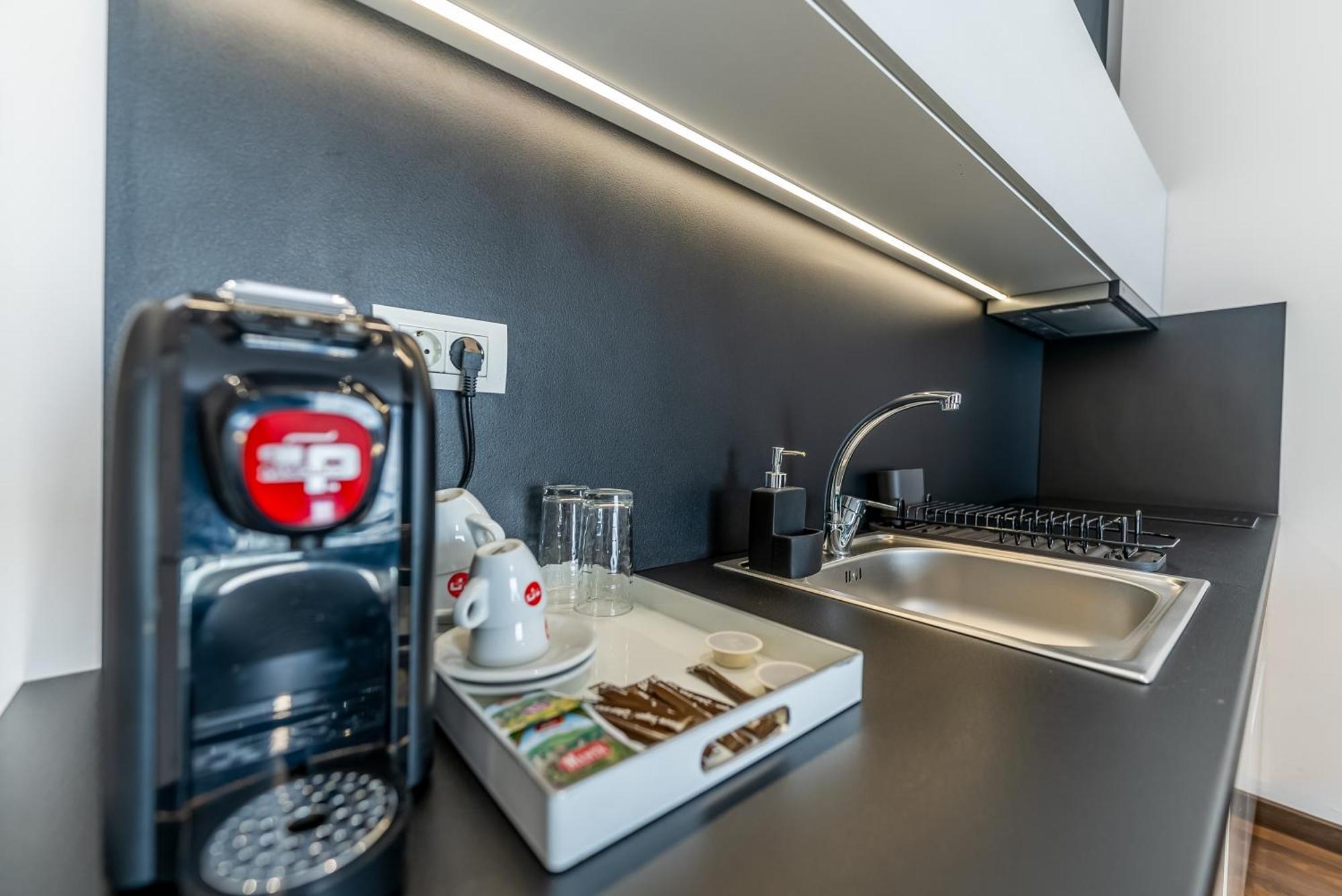 M City Aparthotel Arad Chambre photo